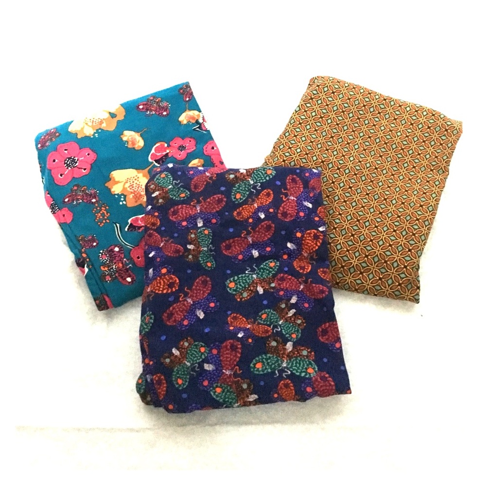 ((SOLD)) Lot of 3 Bundle LulaRoe Leggings OS